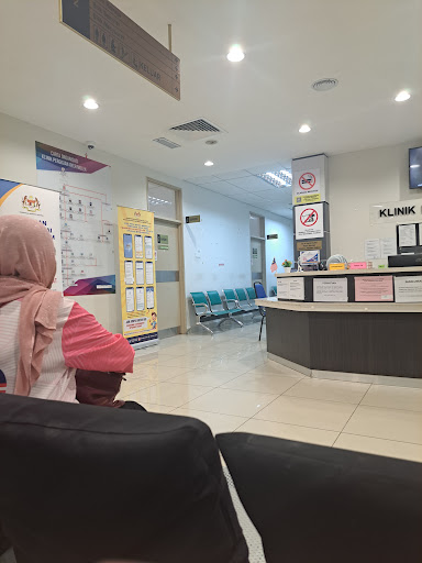 Klinik Pergigian Ayer Molek