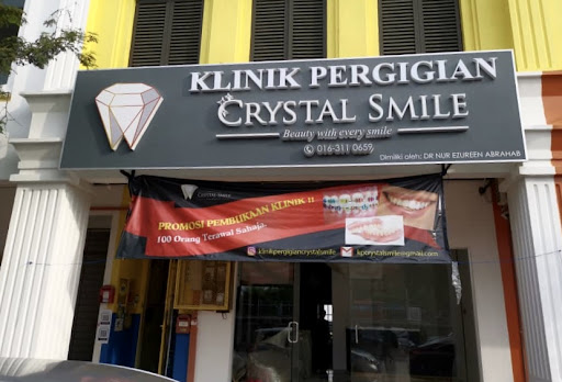 KLINIK PERGIGIAN CRYSTAL SMILE, BUKIT BARU MELAKA (Klinik gigi terbaik - Braces, Implan, Whitening)